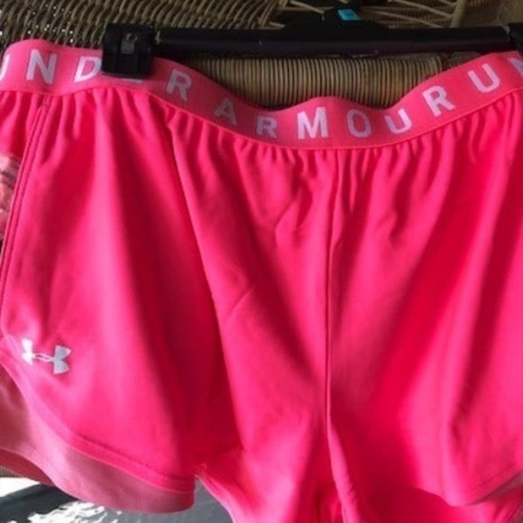 New with Tags! Women's Under Armour Play-Up Shorts Neon Pink Sz LG - Picture 2 of 8